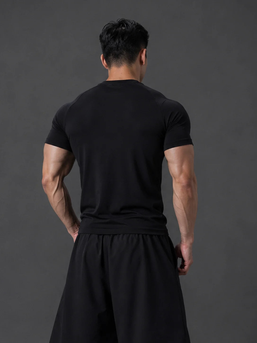 BLACK sports T-shirt Degrey BIG Compressor Tee embroidered with logo