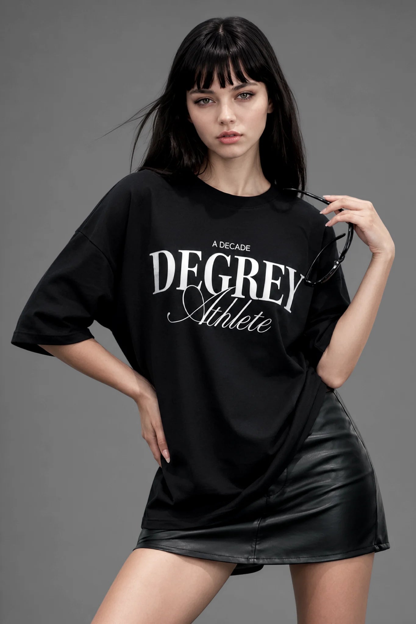 Black T-shirt Degrey T-Shirt DECADE Logo