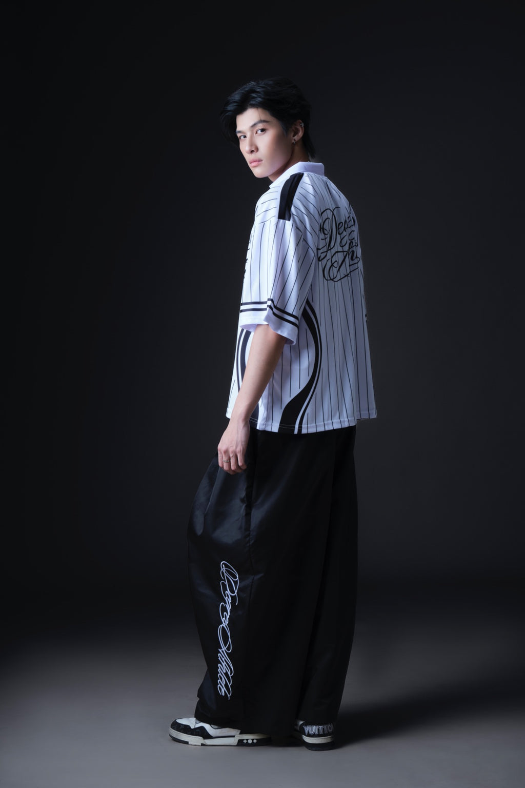 White Polo shirt with BLACK stripes Degrey