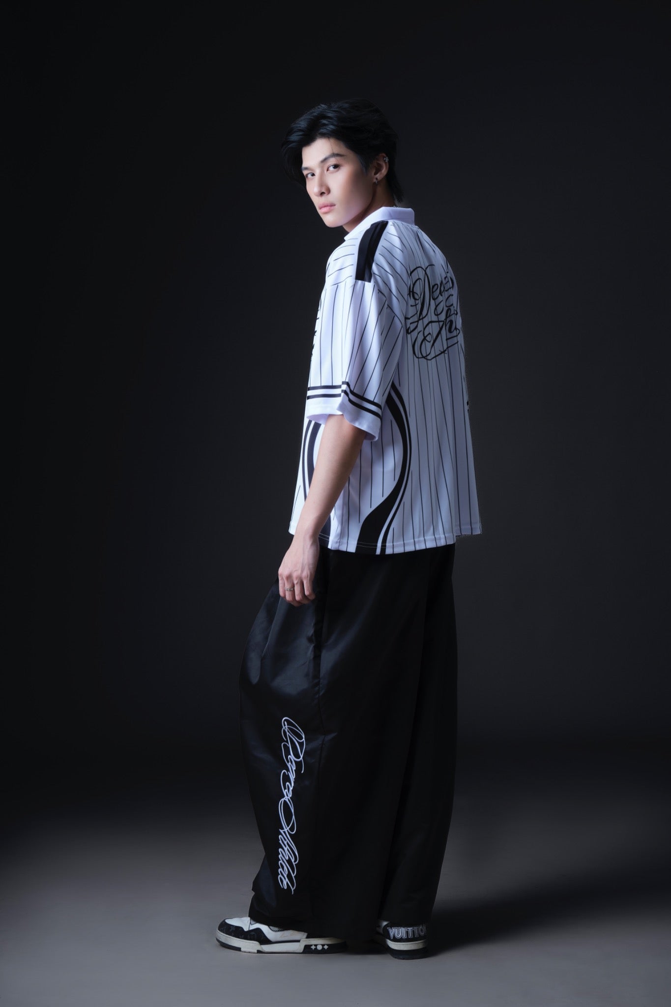 White Polo shirt with BLACK stripes Degrey