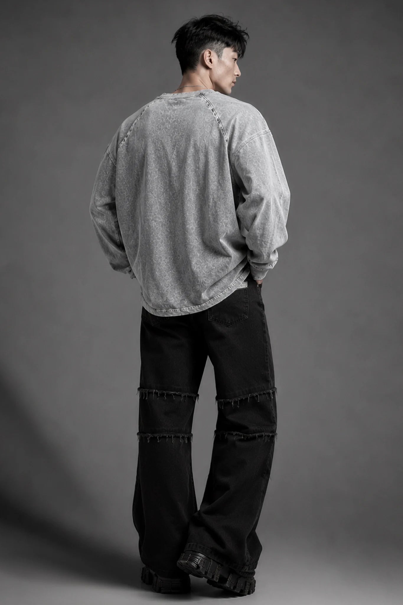 Oversize WAX GREY long-sleeved T-shirt with Degrey logo embroidery